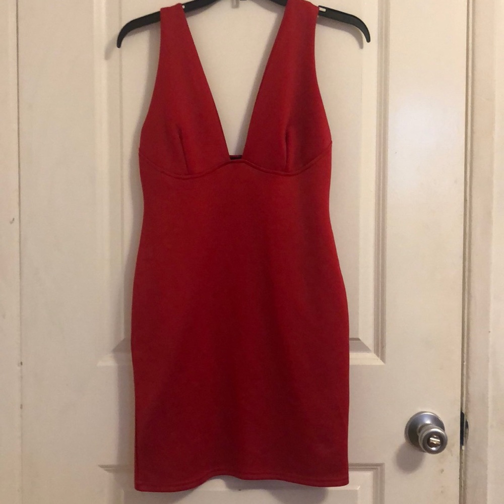 Missguided red cocktail dress✨